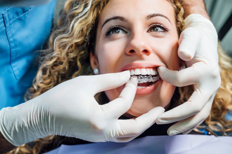 Invisalign 101: How Does Invisalign Work?